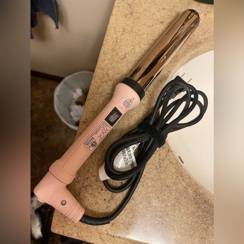 Lange 1.25” titanium curling wand